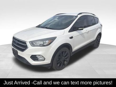 Used 2017 Ford Escape Titanium AWD/4WD image 1