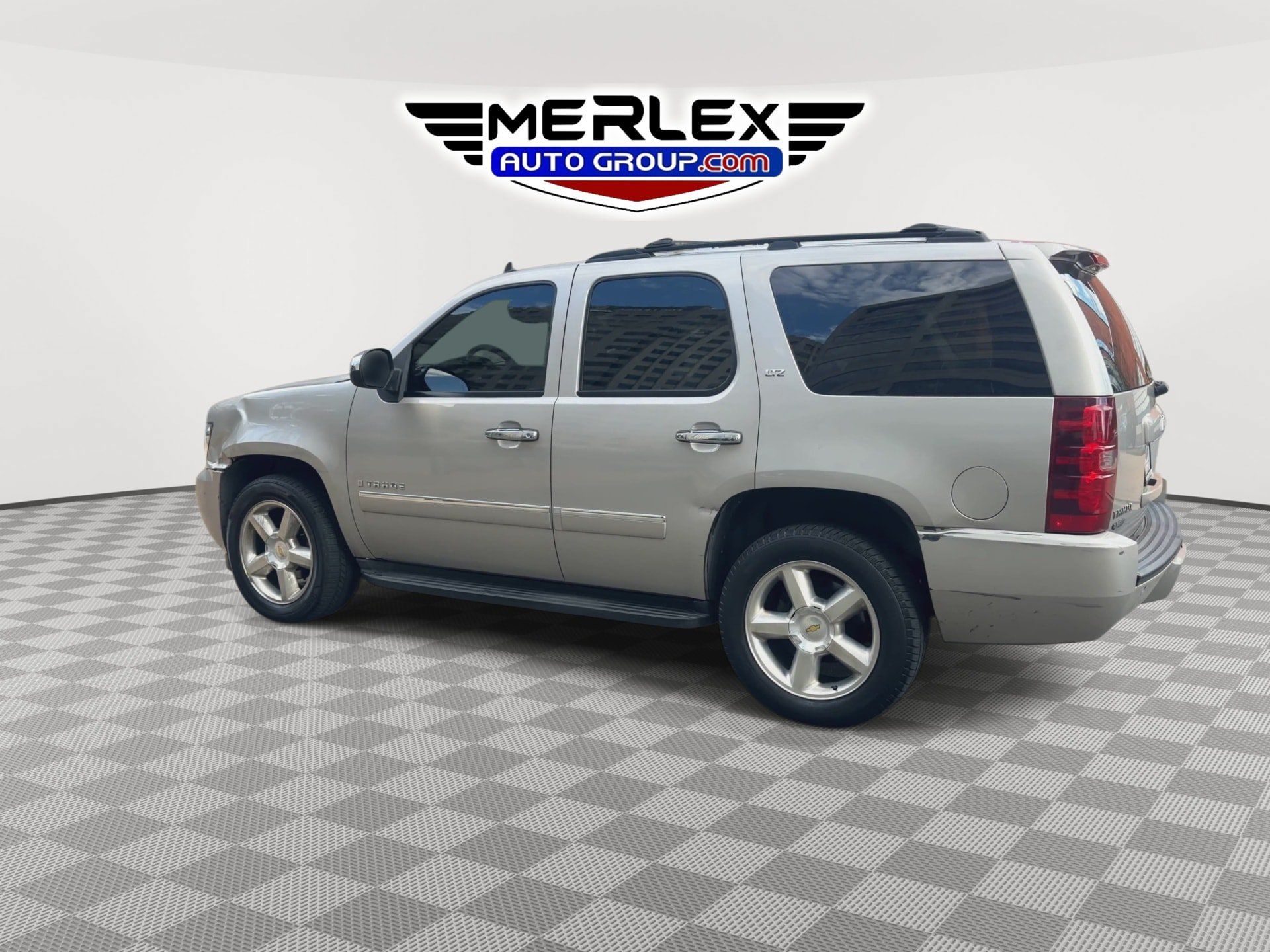 Used 2009 Chevrolet Tahoe LTZ AWD/4WD image 6