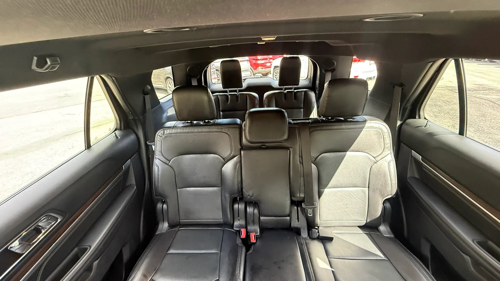 Used 2019 Ford Explorer Limited w/ Class III Trailer Tow Package AWD/4WD image 40