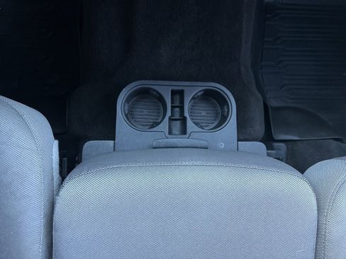 Used 2015 Ford F150 XLT image 9