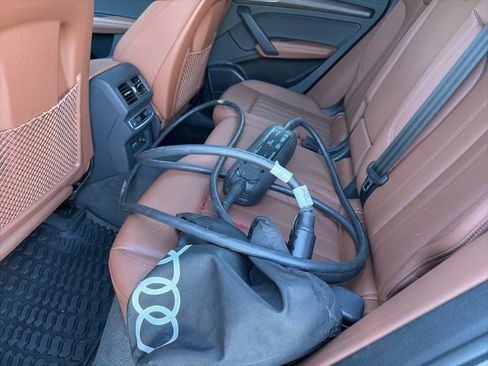 Used 2023 Audi Q5 e Prestige w/ Prestige Package image 13