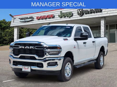 New 2026 RAM 2500 Tradesman AWD/4WD image 2