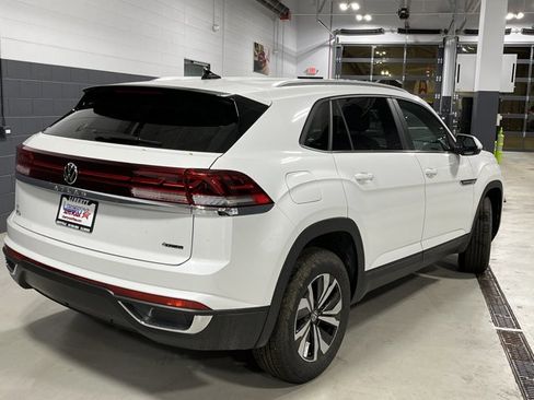 New 2026 Volkswagen Atlas Cross Sport SE image 11