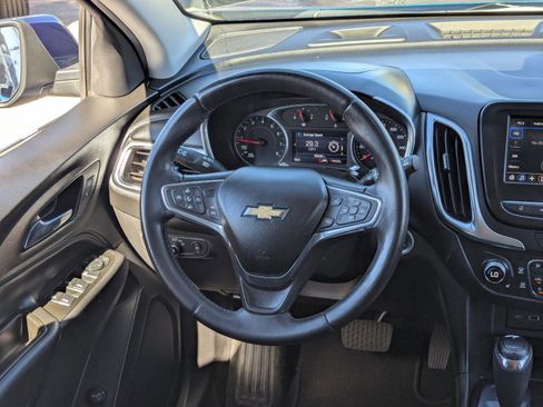 Used 2021 Chevrolet Equinox LT image 16