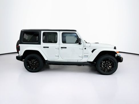 Used 2023 Jeep Wrangler Unlimited Sahara AWD/4WD image 10