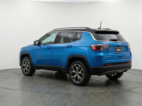 Used 2025 Jeep Compass Limited image 6