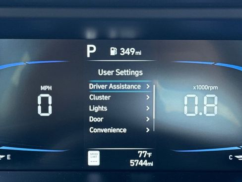 Used 2025 Hyundai Elantra Sport FWD image 22