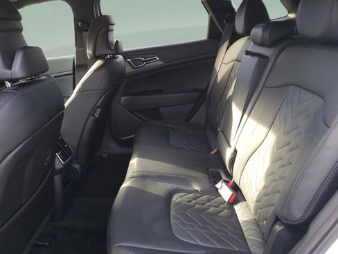 Used 2024 Kia Sportage X-Line image 11