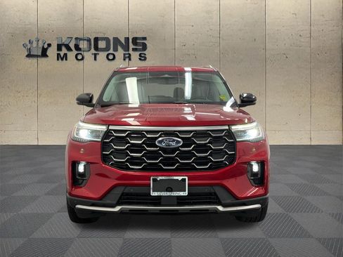 Used 2025 Ford Explorer Platinum w/ Ultimate Package image 3