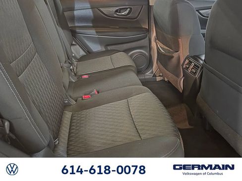 Used 2017 Nissan Rogue SV w/ SV Premium Package AWD/4WD image 24