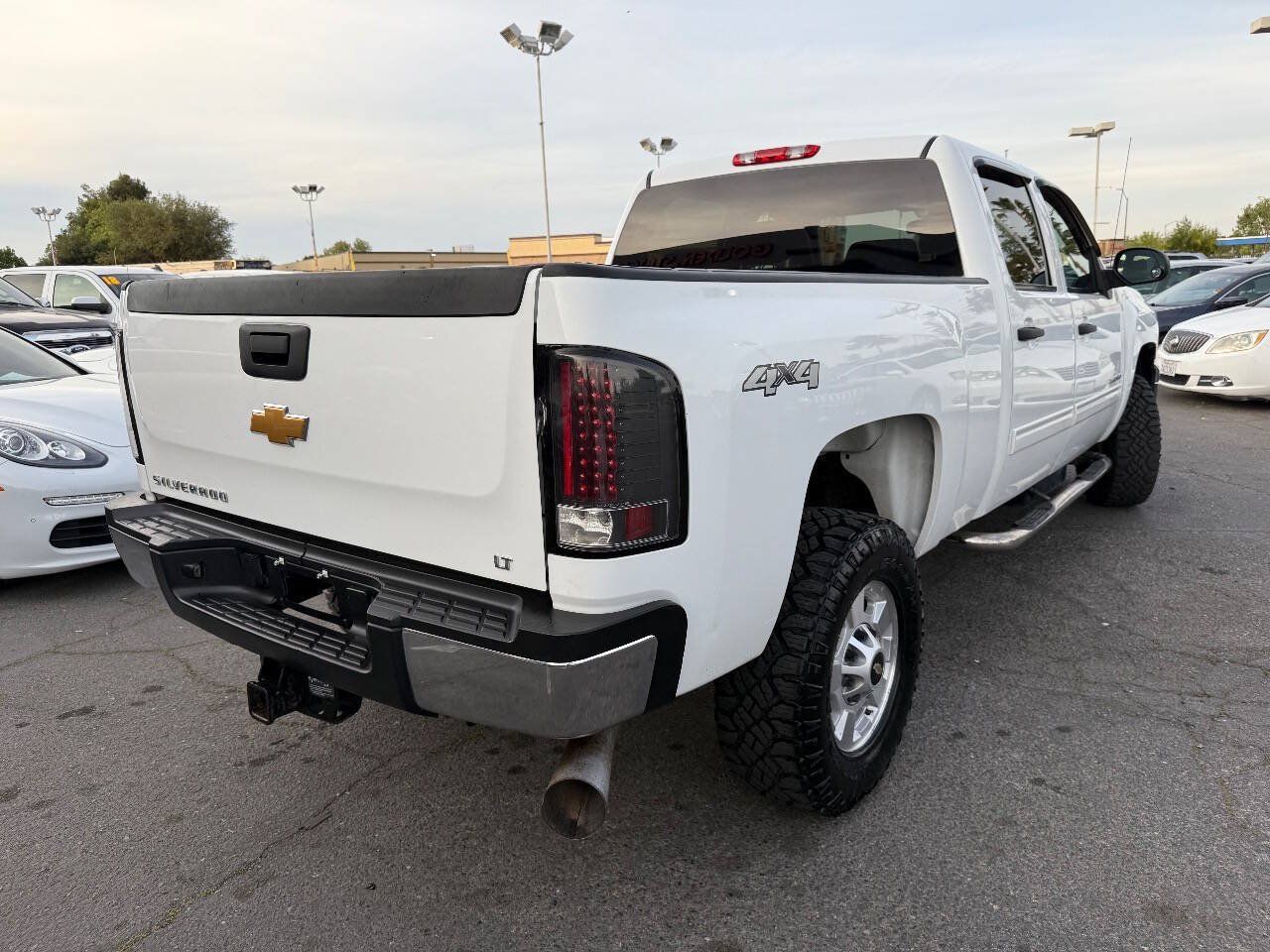 Used 2014 Chevrolet Silverado 2500 LT AWD/4WD image 4