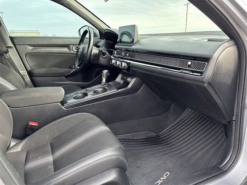 Used 2023 Honda Civic Sport image 22