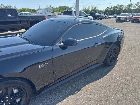 Used 2025 Ford Mustang GT RWD image 18