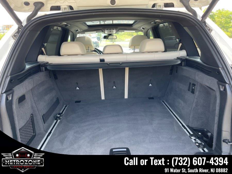 Used 2017 BMW X5 xDrive50i w/ Executive Package AWD/4WD image 20