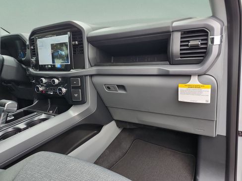 New 2025 Ford F150 Lightning XLT image 19