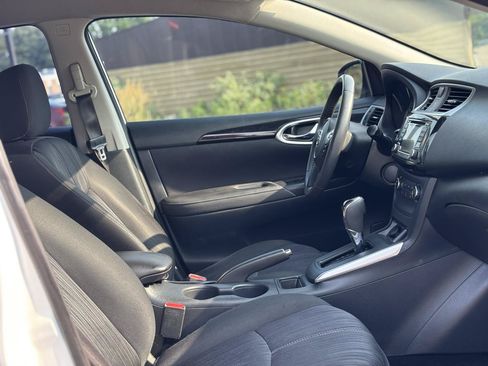 Used 2017 Nissan Sentra SV FWD image 38