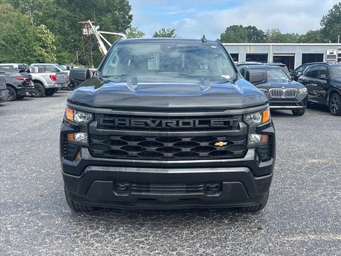 Used 2024 Chevrolet Silverado 1500 Custom AWD/4WD image 2