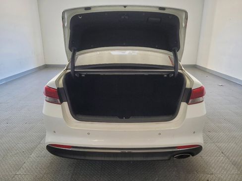 Used 2018 Kia Optima LX FWD image 29