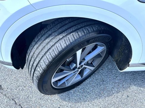 Used 2025 Genesis GV80 3.5T Advanced AWD/4WD image 23
