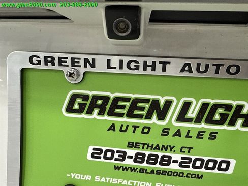 Used 2018 Kia Sedona L image 27