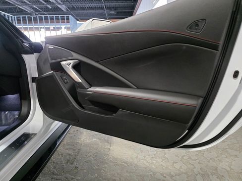 Used 2019 Chevrolet Corvette Z06 image 18