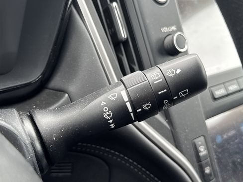 Certified 2025 Subaru Outback image 17