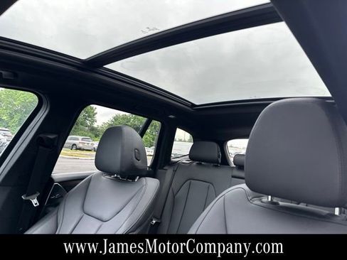Used 2018 BMW X3 xDrive30i w/ M Sport Package AWD/4WD image 10