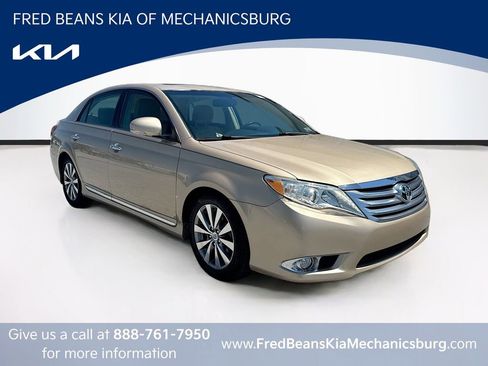 Used 2011 Toyota Avalon Limited FWD image 1