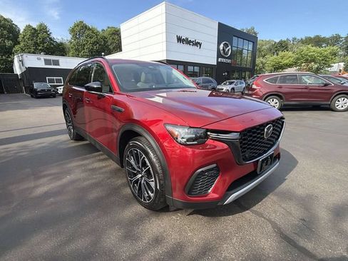 Used 2025 MAZDA CX-70 Plug-In Hybrid w/ Premium Pkg AWD/4WD image 2
