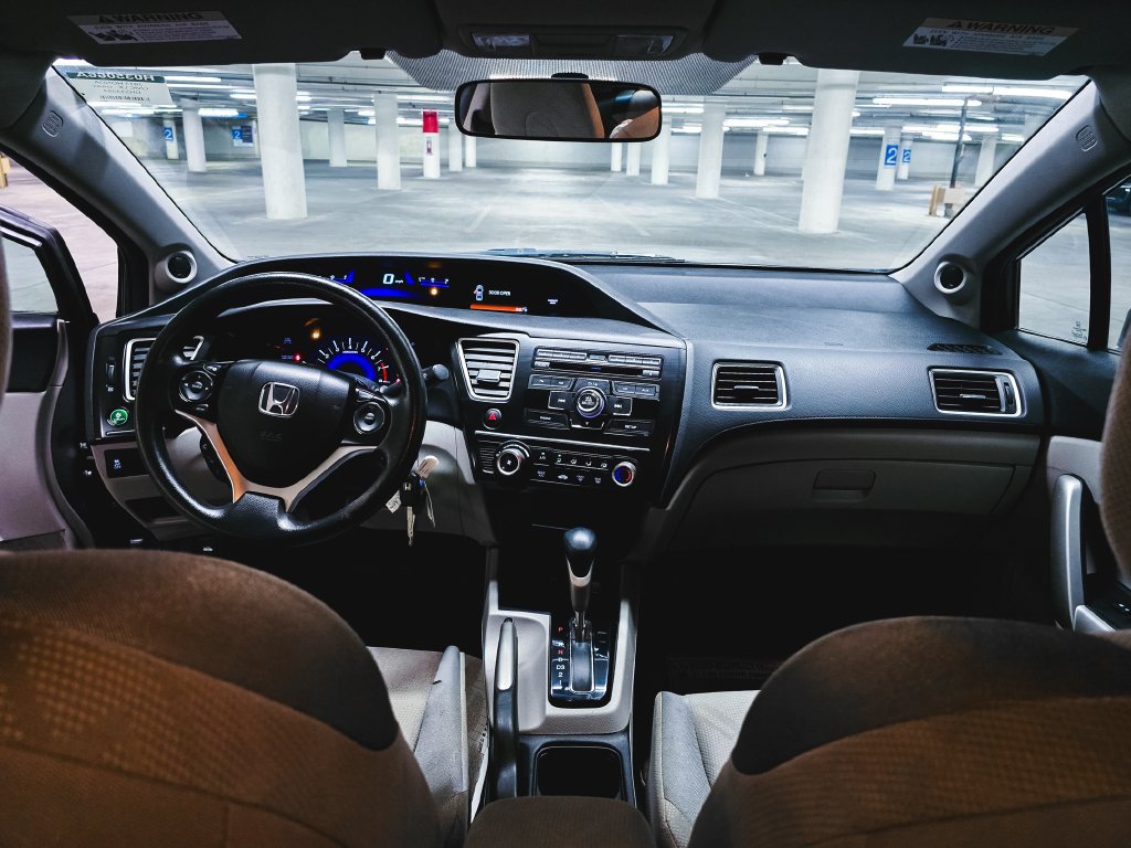Used 2013 Honda Civic LX image 2