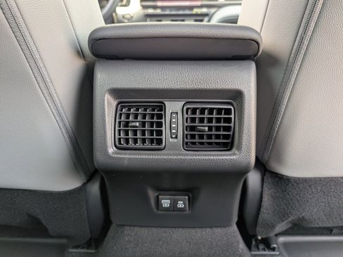 Used 2026 Toyota Camry SE image 7