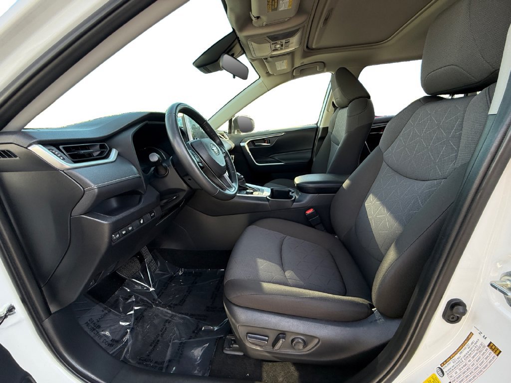 Used 2024 Toyota RAV4 XLE w/ Convenience Package AWD/4WD image 9