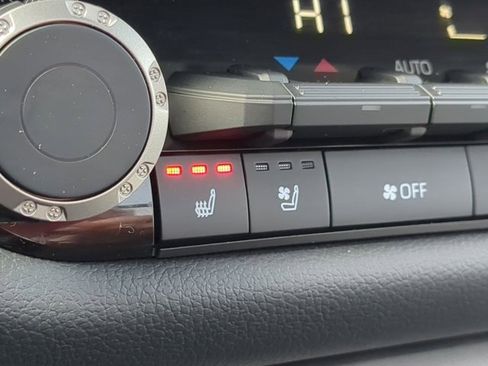 Used 2022 Toyota Tundra Limited w/ TRD Off-Road Package image 14