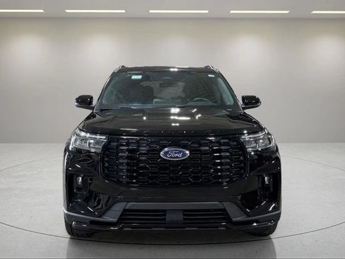 Used 2026 Ford Explorer ST-Line w/ ST-Line Street Pack AWD/4WD image 16