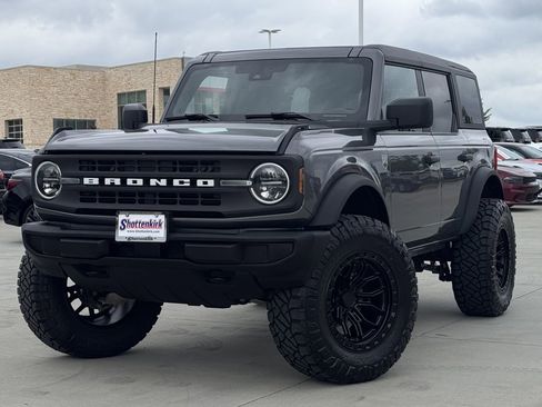 Used 2025 Ford Bronco Big Bend AWD/4WD image 2