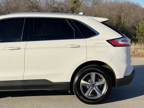Used 2019 Ford Edge SEL w/ Equipment Group 201A image 6