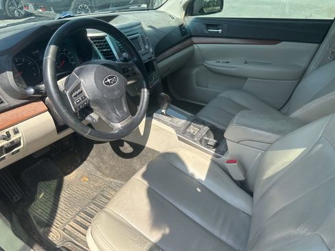 Used 2014 Subaru Outback 3.6R Limited w/ Moonroof Package image 11