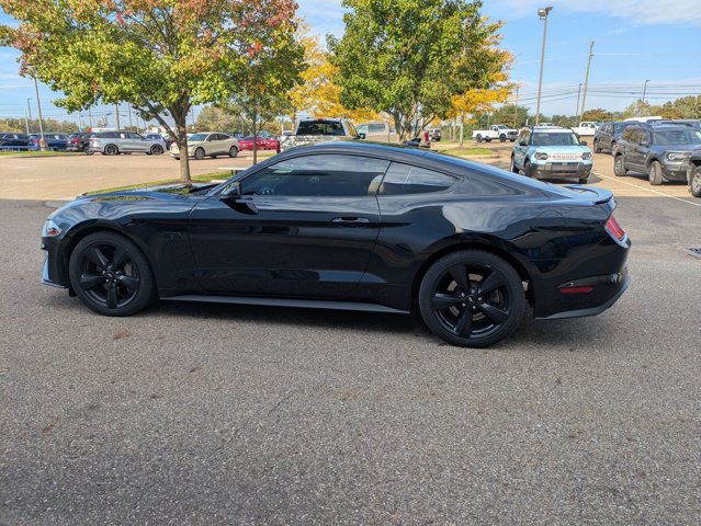 Used 2022 Ford Mustang GT Premium w/ Equipment Group 401A RWD image 8