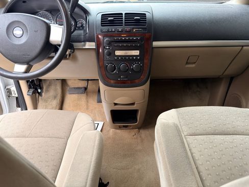 Used 2008 Chevrolet Uplander LS w/ Climate Package FWD image 18