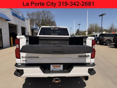 Used 2022 Chevrolet Silverado 3500 High Country w/ LPO, Hitch Package AWD/4WD image 5