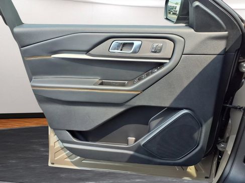 New 2026 Ford Explorer Tremor w/ Tremor Convenience Package AWD/4WD image 15