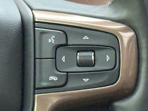 Certified 2024 Chevrolet Suburban High Country image 32