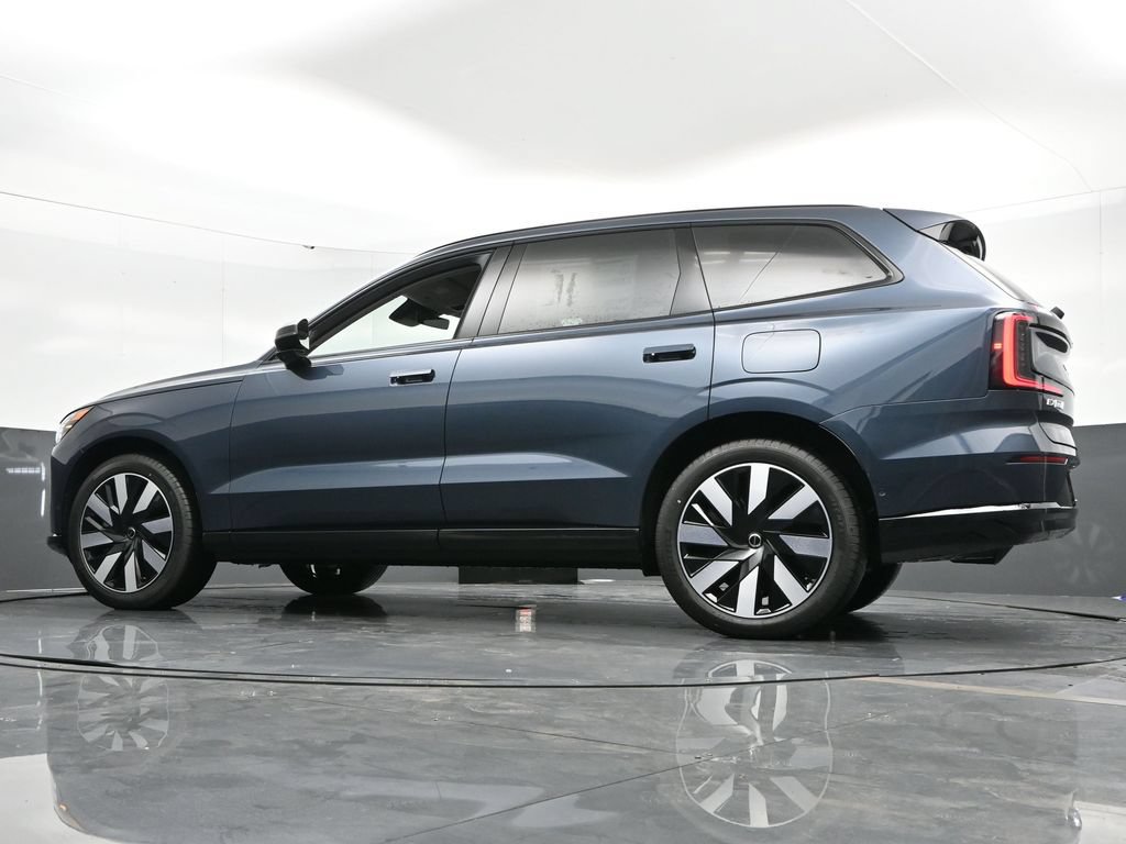 Used 2025 Volvo EX90 Ultra AWD/4WD image 45