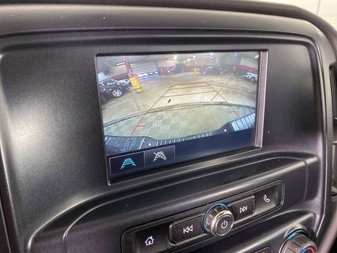 Used 2019 Chevrolet Silverado 1500 Custom w/ Custom Convenience Package image 16