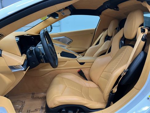 Used 2022 Chevrolet Corvette Stingray Premium Cpe w/ Engine Appearance Package image 9