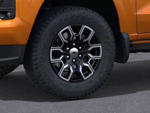 Used 2026 Chevrolet Colorado Z71 w/ Technology Package AWD/4WD image 9