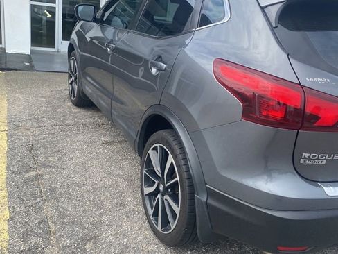 Used 2018 Nissan Rogue Sport SL w/ SL Premium Package image 5