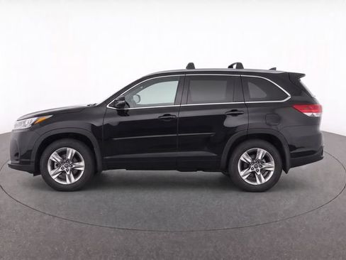 Used 2017 Toyota Highlander Limited AWD/4WD image 6