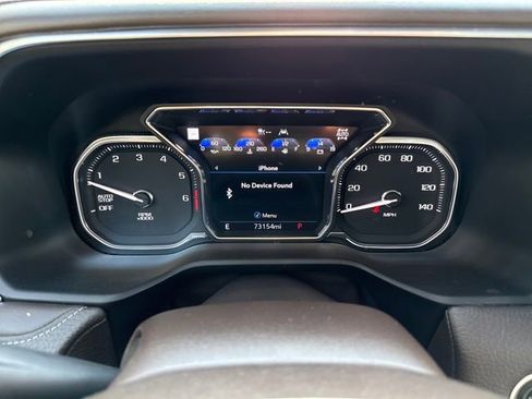 Used 2021 GMC Yukon XL Denali w/ Denali Premium Package image 18