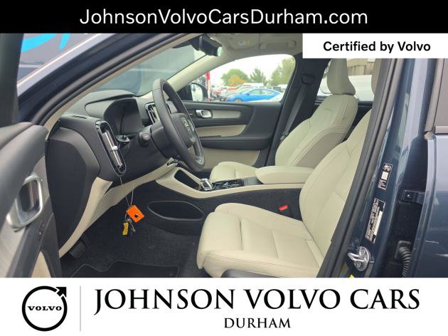 Used 2026 Volvo XC40 B5 Plus AWD/4WD image 7